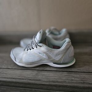 Ryka Woman Only Sport Company Running Shoes Gray Aqua Blue Size 9 Sneakers Teal